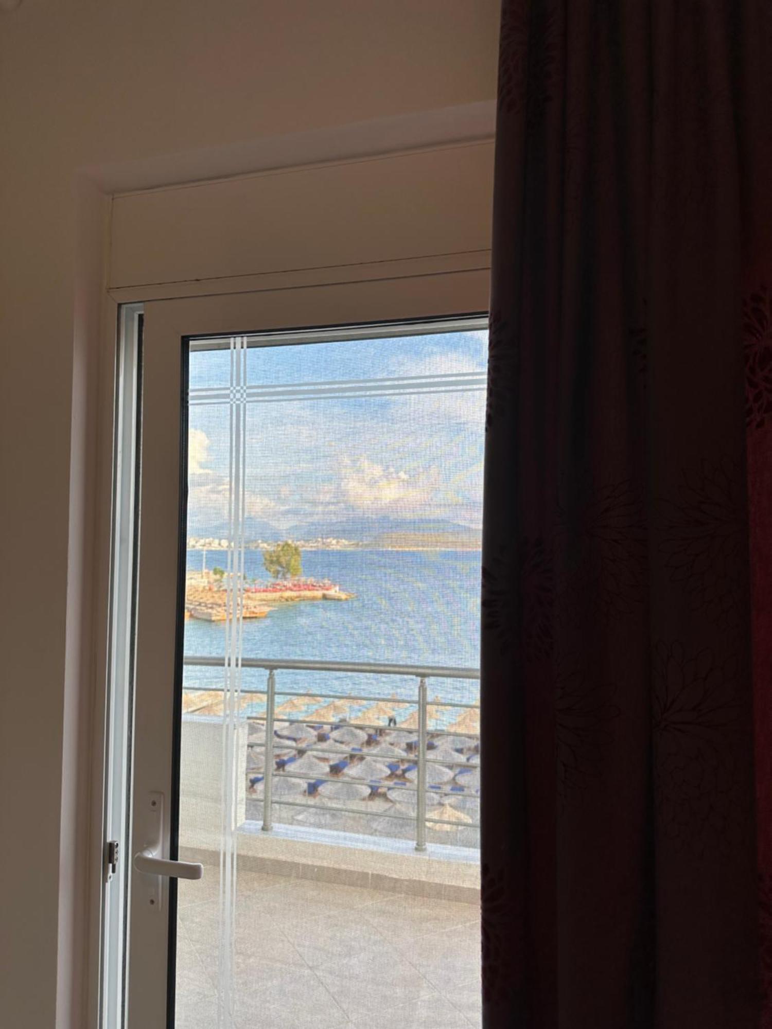Aqua Apartments Seaview Саранде Екстериор снимка