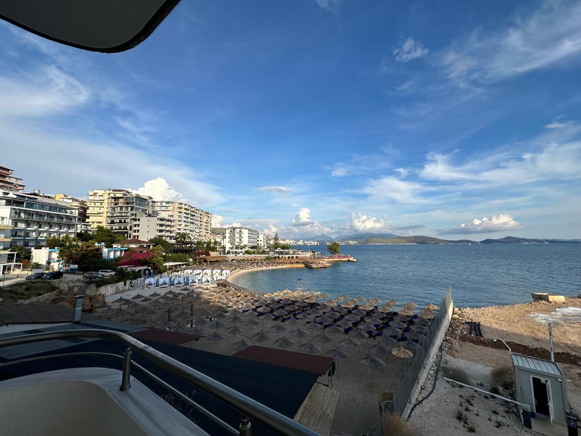 Aqua Apartments Seaview Саранде Екстериор снимка