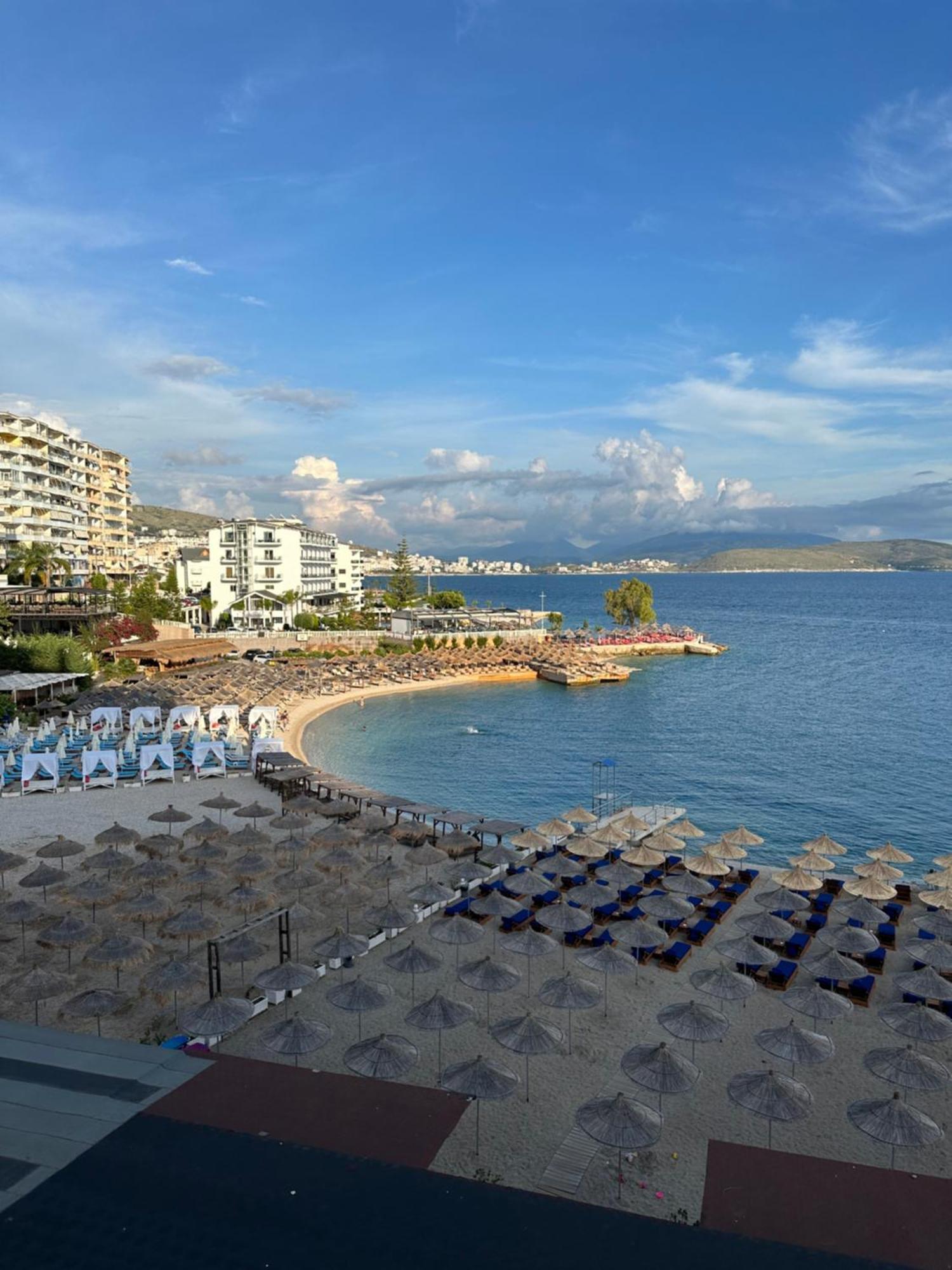 Aqua Apartments Seaview Саранде Екстериор снимка