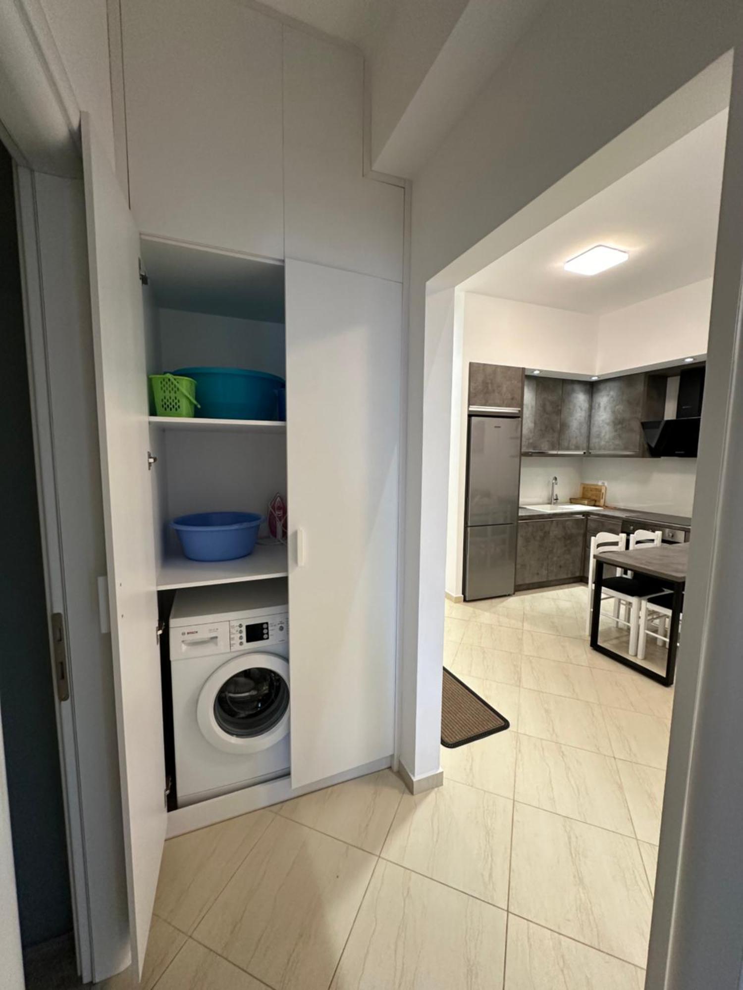 Aqua Apartments Seaview Саранде Екстериор снимка