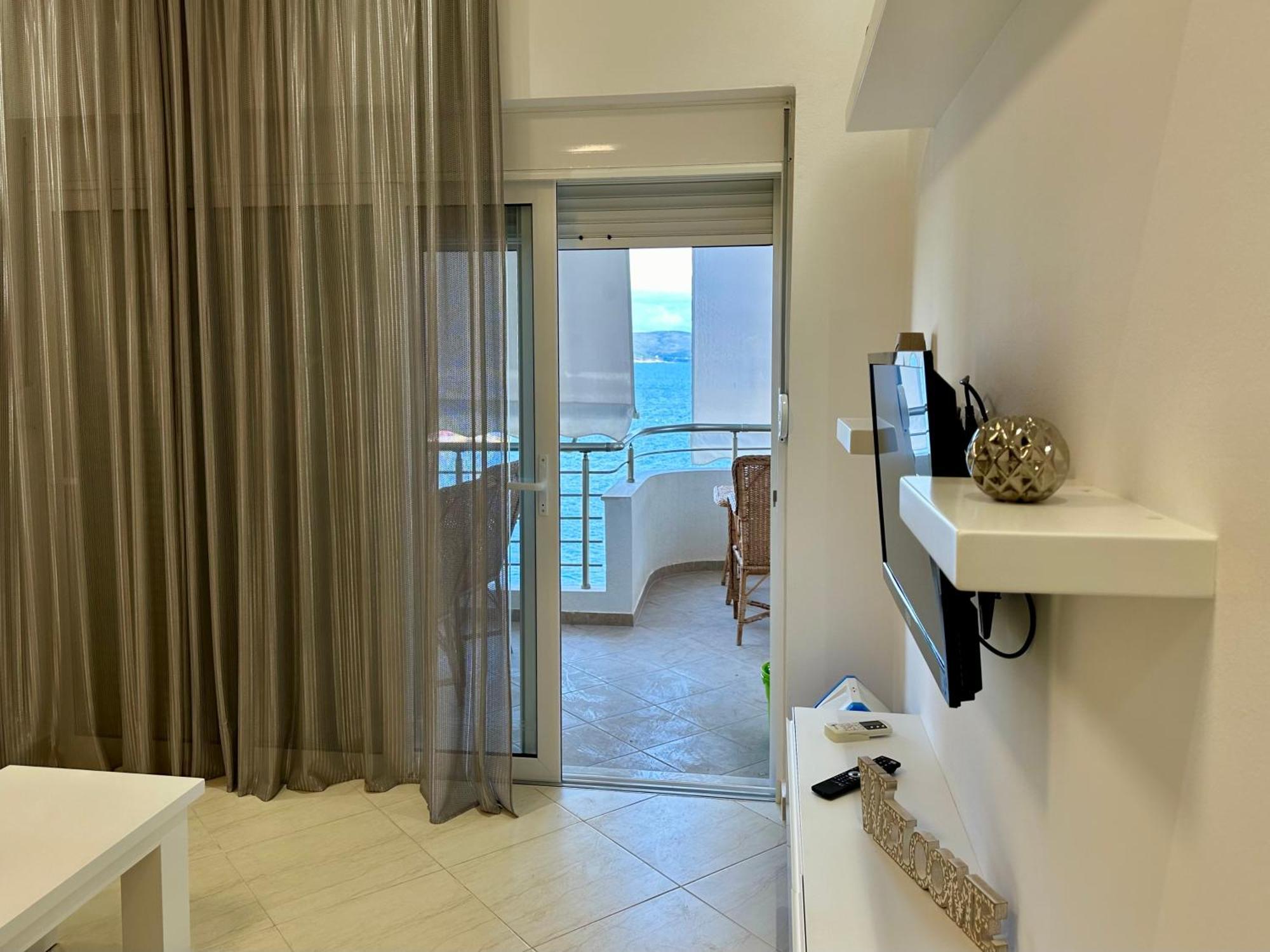 Aqua Apartments Seaview Саранде Екстериор снимка