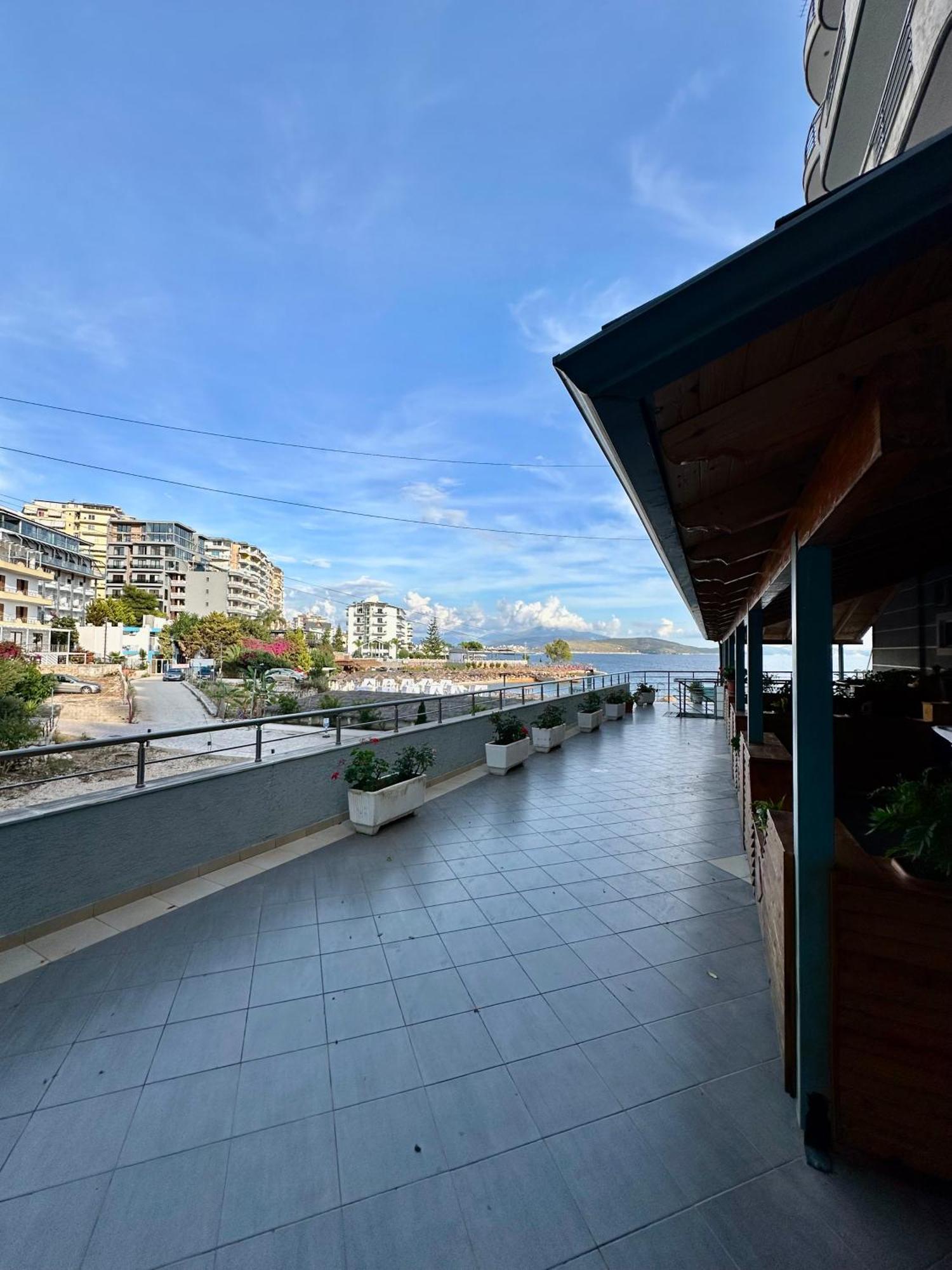 Aqua Apartments Seaview Саранде Екстериор снимка