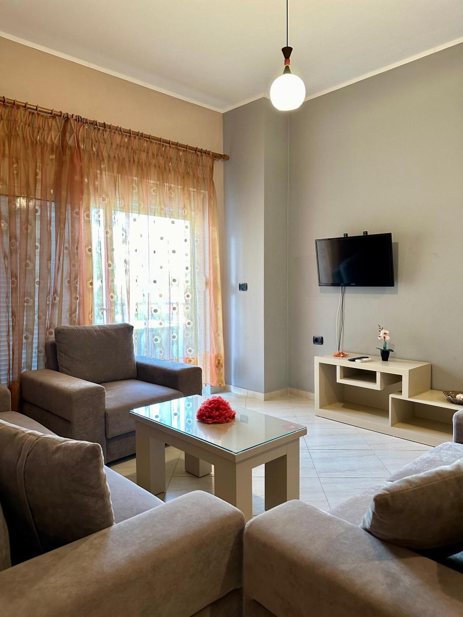 Aqua Apartments Seaview Саранде Екстериор снимка